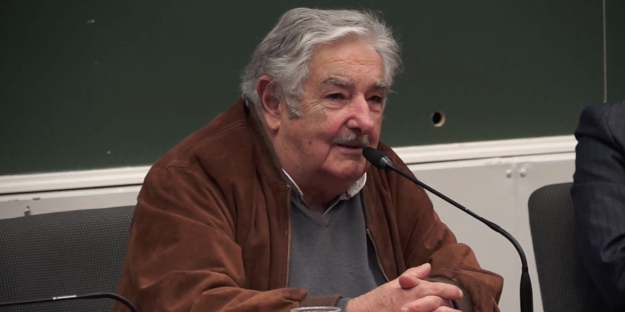 « Pepe » Mujica appelle la jeunesse à s’engager à l’approche de la COP 21