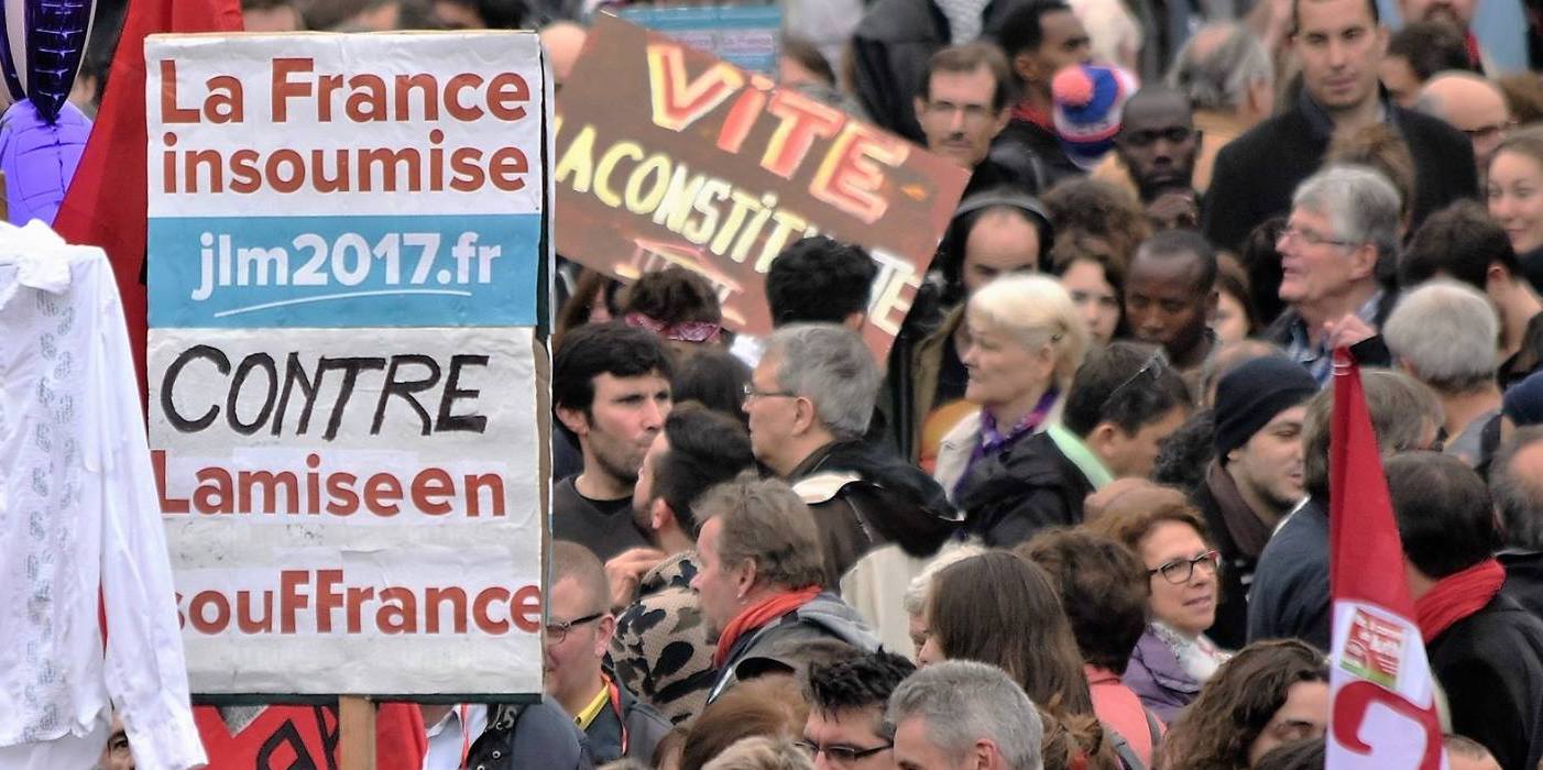 « Nous partîmes cinq cents... »