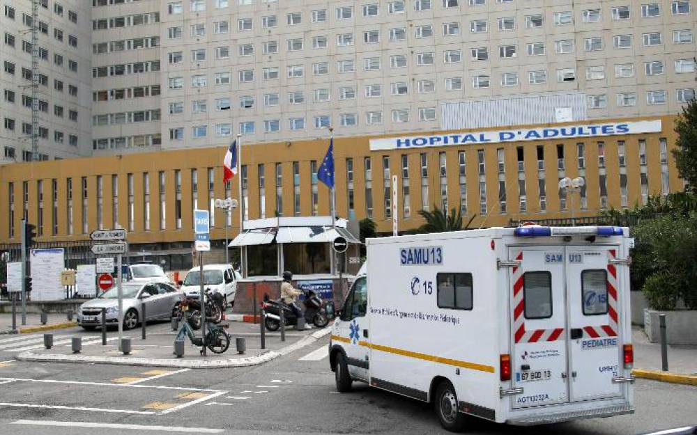 L'hôpital public de mal en pis. Le privé plastronne.