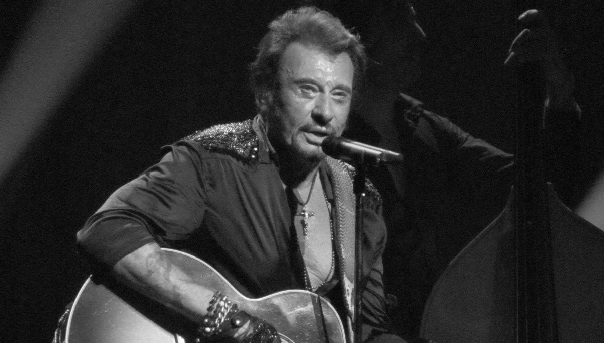 Hommage à Johnny Hallyday : nouvelle faute professionnelle du service public de l'information