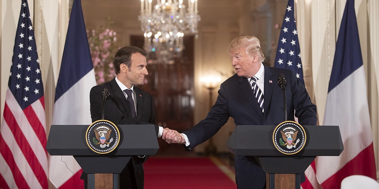 Trump ruine sa cause, Macron rate son rôle