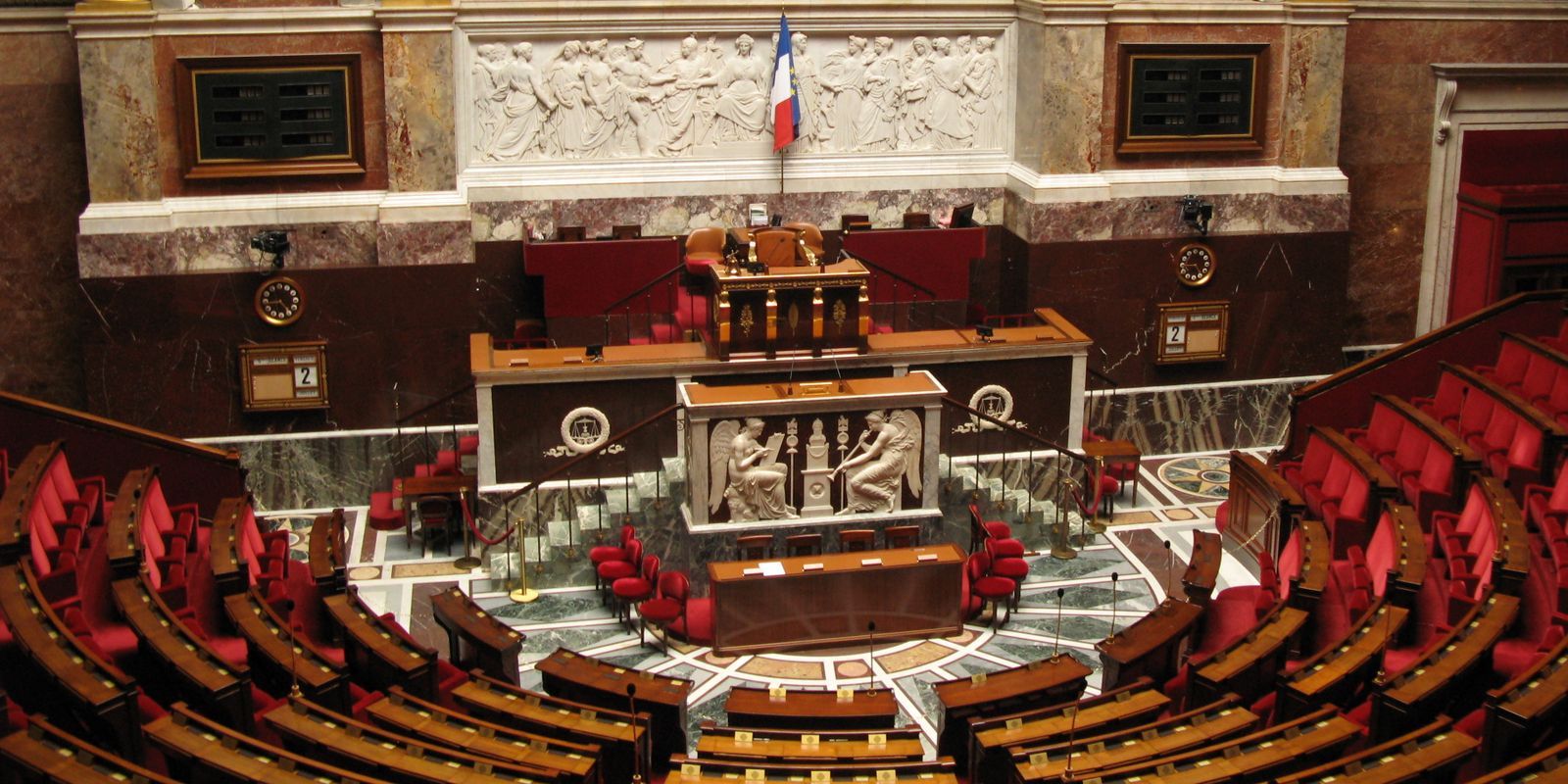 L'Assemblée nationale disjoncte