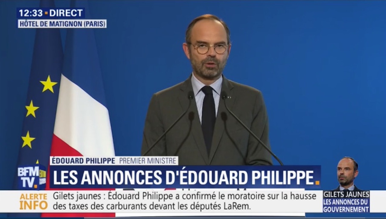 Macron et Philippe : à côté de la plaque.