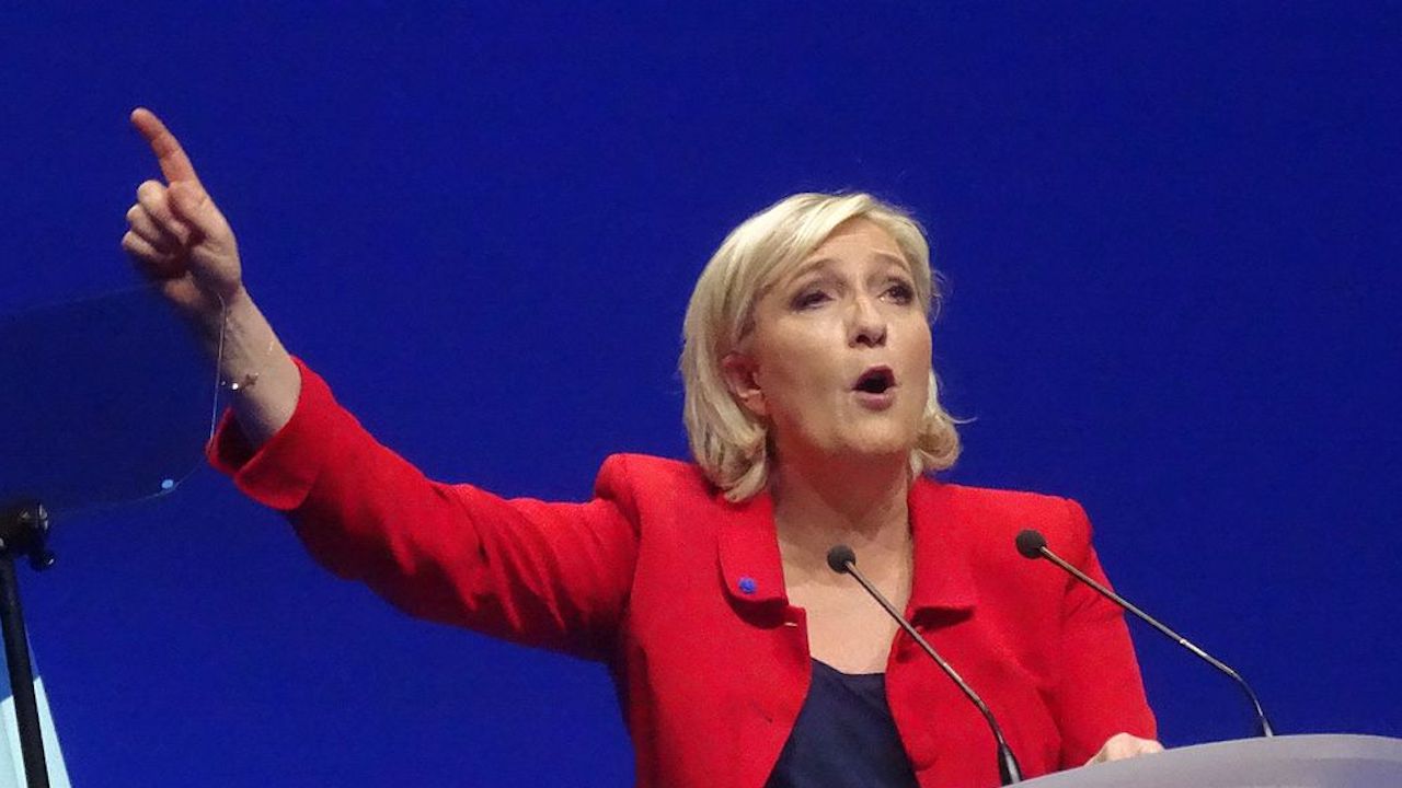 Europe : Le Pen rejoint la niche. Jusqu'au bout.